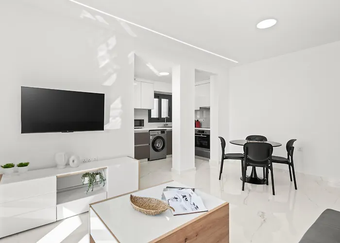 شقة Maestro لارنكا